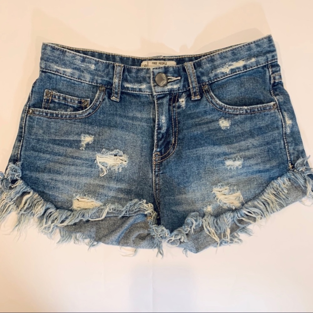Free People Denim shorts size 24
